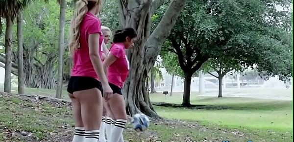  Uniformed teens suck dongs in foursome